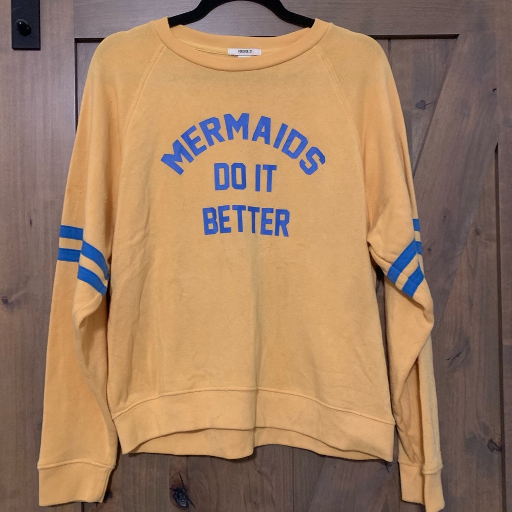 Forever 21 crewneck sweatshirt. Size L (fits like a medium).